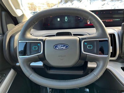 2025 Ford Expedition Active 4x4