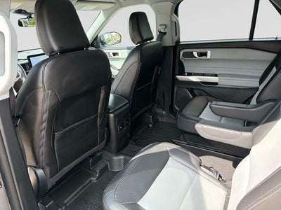 2022 Ford Explorer XLT 4WD