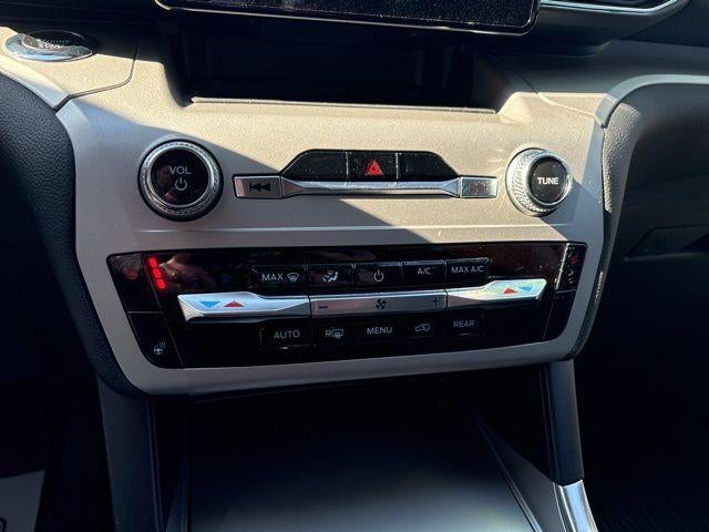 2023 Ford Explorer XLT 4WD