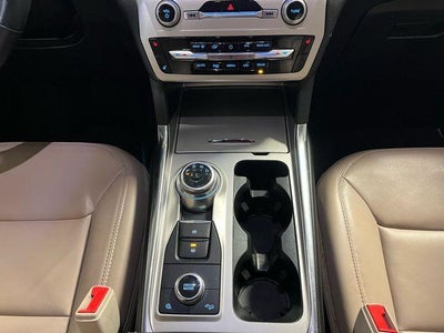 2022 Ford Explorer XLT 4WD