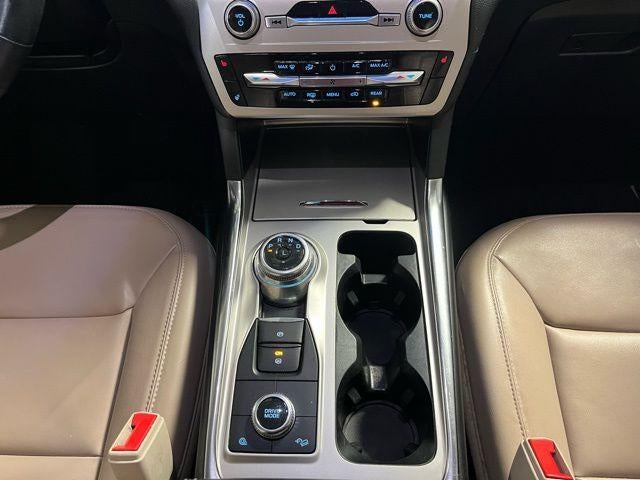 2022 Ford Explorer XLT 4WD