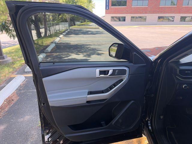 2022 Ford Explorer XLT 4WD