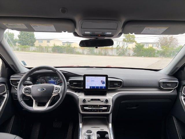2024 Ford Explorer XLT 4WD