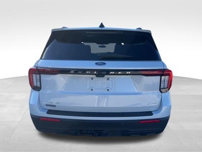 2025 Ford Explorer Active 4WD