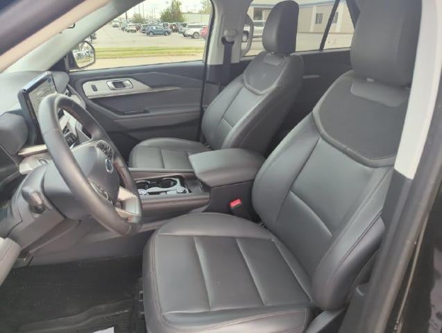2025 Ford Explorer Active 4WD