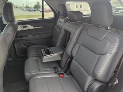 2025 Ford Explorer Active 4WD