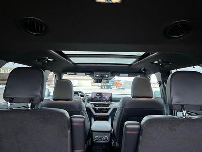 2025 Ford Explorer ST-Line 4WD