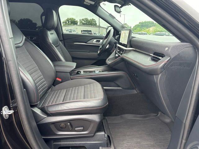 2025 Ford Explorer ST-Line 4WD