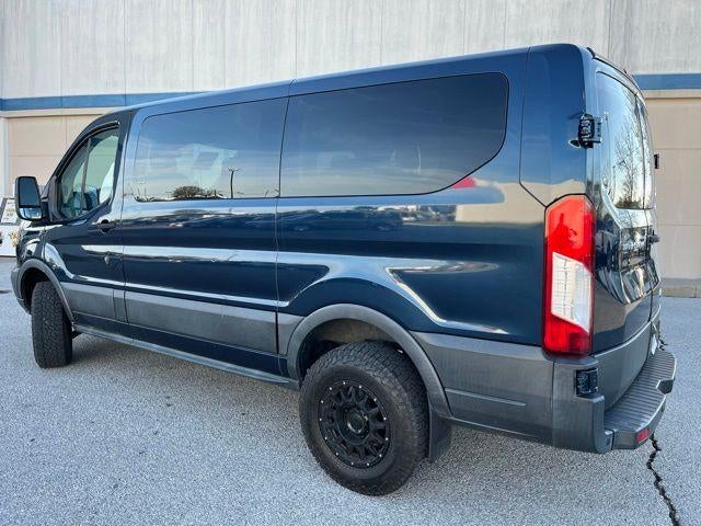 2017 Ford Transit Wagon T-150 130" Low Roof XLT Swing-Out RH Dr