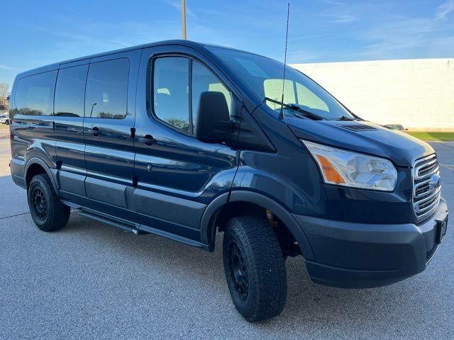 2017 Ford Transit Wagon T-150 130" Low Roof XLT Swing-Out RH Dr