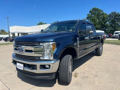 2019 Ford Super Duty F-250 SRW LARIAT 4WD Crew Cab 6.75' Box
