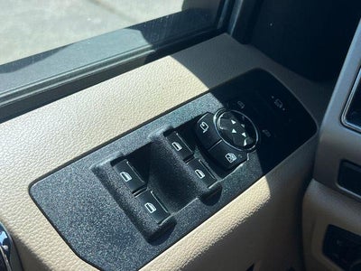 2019 Ford Super Duty F-250 SRW LARIAT 4WD Crew Cab 6.75' Box