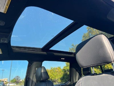 2022 Ford Super Duty F-250 SRW LARIAT 4WD Crew Cab 6.75' Box