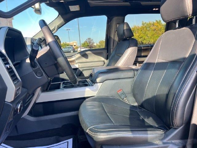2022 Ford Super Duty F-250 SRW LARIAT 4WD Crew Cab 6.75' Box