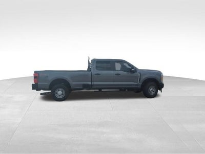 2024 Ford Super Duty F-350 SRW XL 4WD Crew Cab 6.75' Box