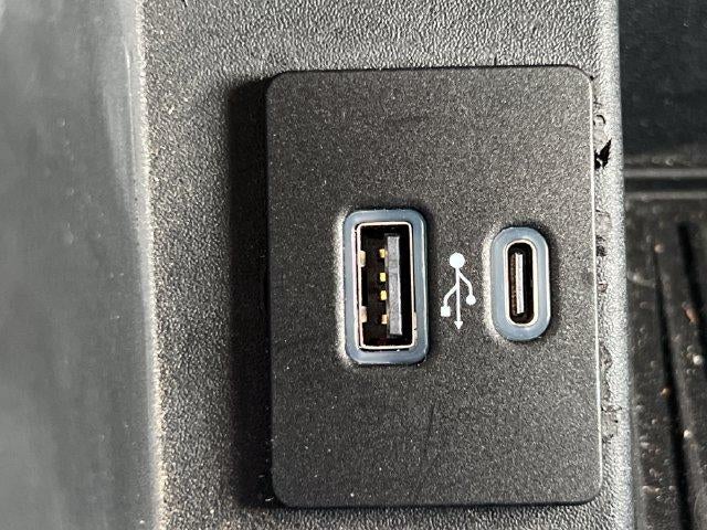 2021 Ford Super Duty F-350 SRW LARIAT 4WD Crew Cab 6.75' Box