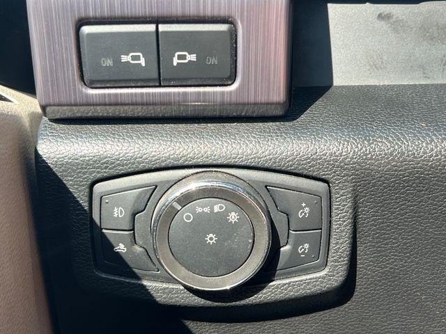 2020 Ford Super Duty F-350 DRW Limited 4WD Crew Cab 8' Box