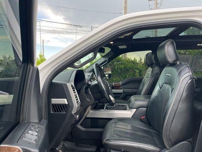 2017 Ford Super Duty F-450 DRW Platinum 4WD Crew Cab 8' Box
