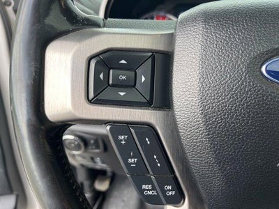 2017 Ford Super Duty F-450 DRW Platinum 4WD Crew Cab 8' Box