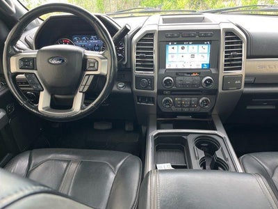 2017 Ford Super Duty F-450 DRW Platinum 4WD Crew Cab 8' Box