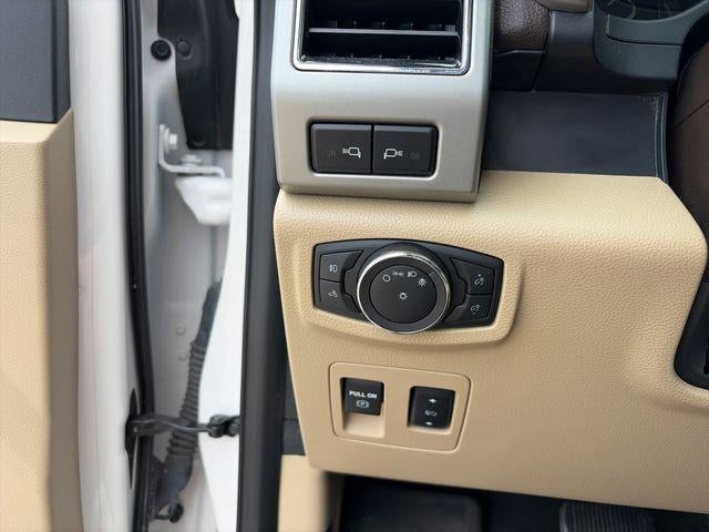 2019 Ford F-150 LARIAT 4WD SuperCrew 5.5' Box