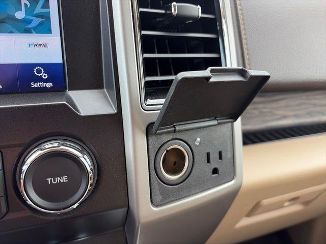2019 Ford F-150 LARIAT 4WD SuperCrew 5.5' Box