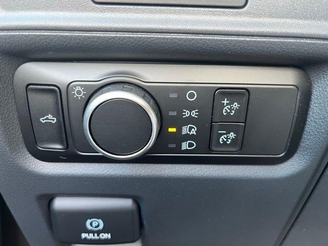 2025 Ford F-150 STX 4WD SuperCrew 5.5' Box