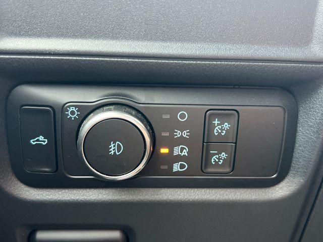 2022 Ford F-150 XL 4WD SuperCrew 5.5' Box