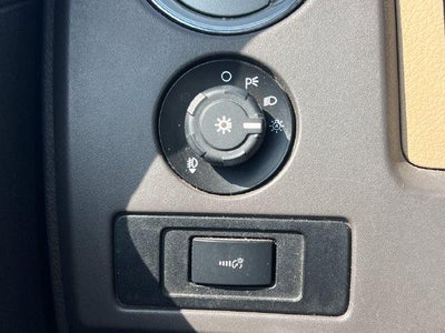2014 Ford F-150 4WD SuperCrew 5-1/2 Ft Box XLT