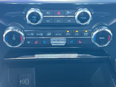 2025 Ford F-150 LARIAT 4WD SuperCrew 5.5' Box