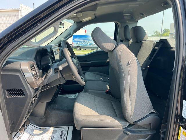 2025 Ford F-150 XL 4WD Reg Cab 8' Box