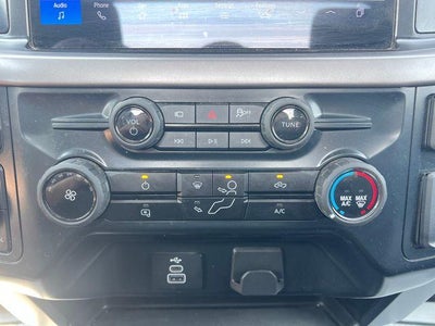 2025 Ford F-150 XL 4WD Reg Cab 8' Box