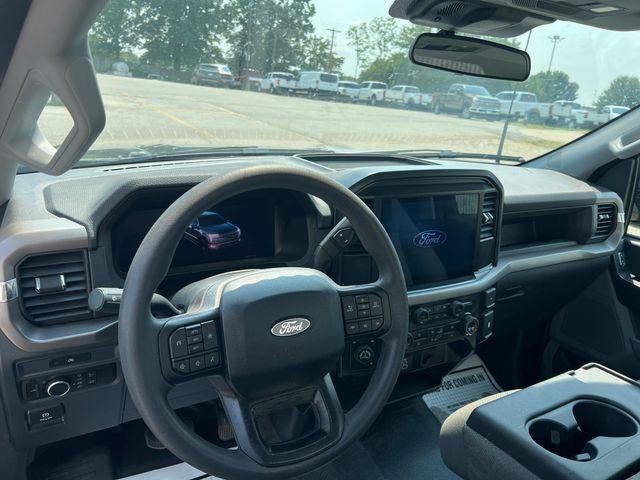 2025 Ford F-150 XL 4WD Reg Cab 8' Box