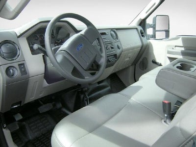 2010 Ford Super Duty F-250 SRW 4WD Crew Cab 6-3/4 Ft Box XL