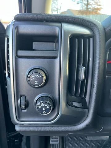 2018 Chevrolet Silverado 1500 Double Cab Standard Box 4-Wheel Drive LT Z71