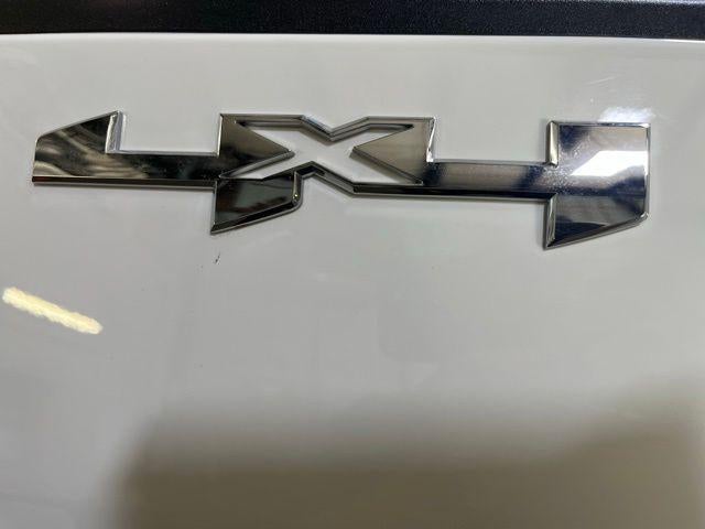 2024 GMC Sierra 3500HD Crew Cab Long Box 4-Wheel Drive SLE