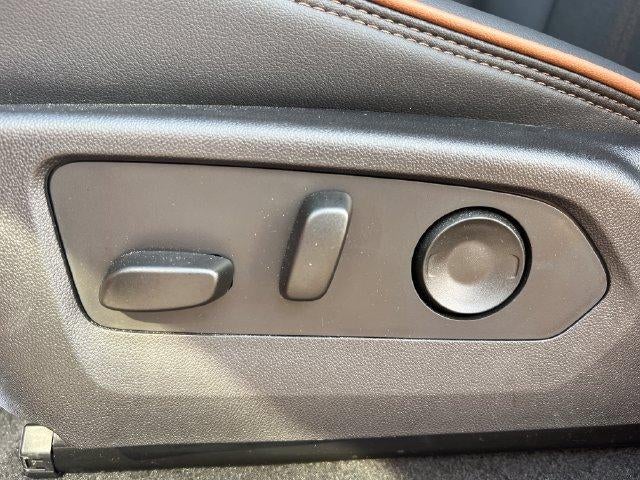 2026 GMC Canyon Crew Cab Short Box 4-Wheel Drive AT4