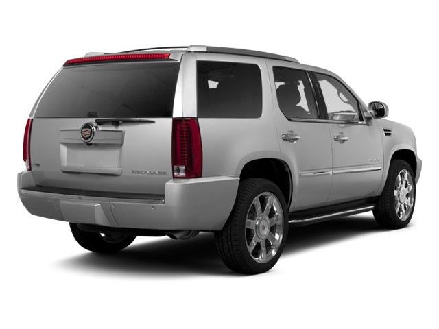 2013 Cadillac Escalade AWD Luxury