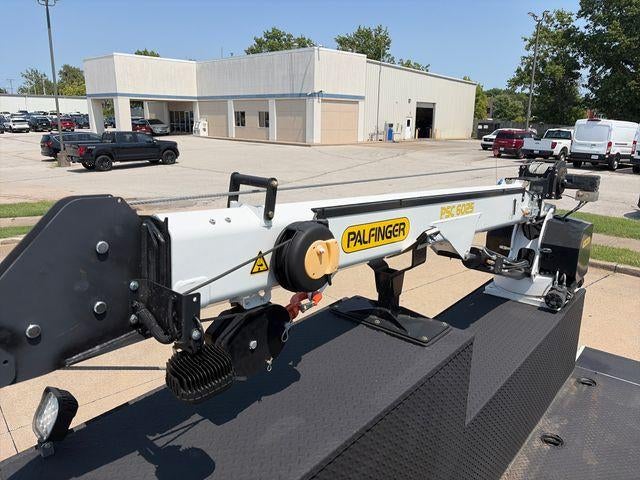 2024 Chevrolet Silverado Chassis Cab 4WD Reg Cab Work Truck