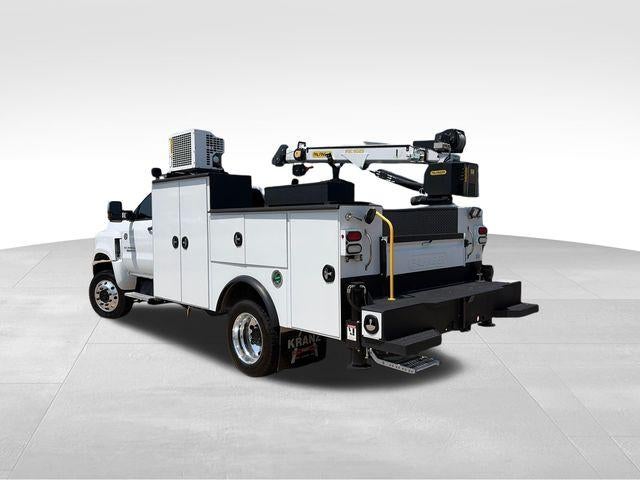 2024 Chevrolet Silverado Chassis Cab 4WD Reg Cab Work Truck