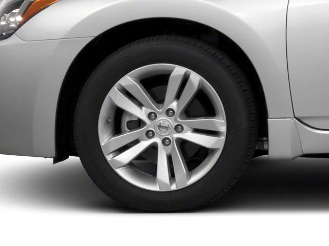 2010 Nissan Altima 2dr Cpe V6 CVT 3.5 SR