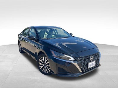 2024 Nissan Altima 2.5 SV Sedan