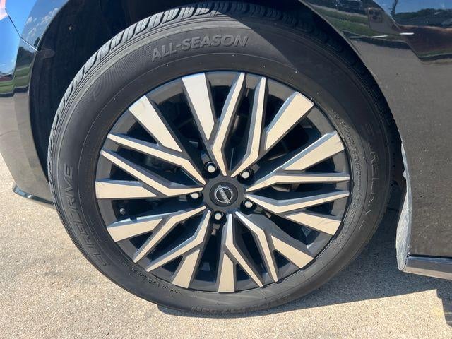 2024 Nissan Altima 2.5 SV Sedan