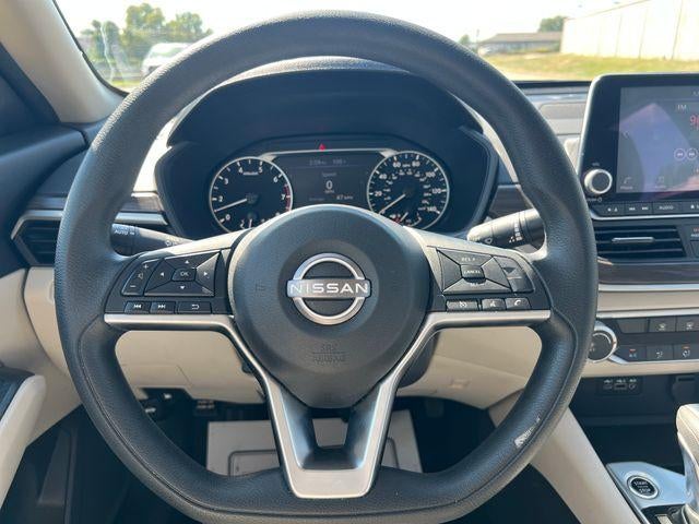 2024 Nissan Altima 2.5 SV Sedan