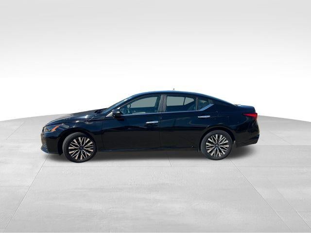 2024 Nissan Altima 2.5 SV Sedan