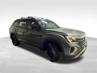 2024 Volkswagen Atlas 2.0T Peak Edition SE w/Technology 4MOTION