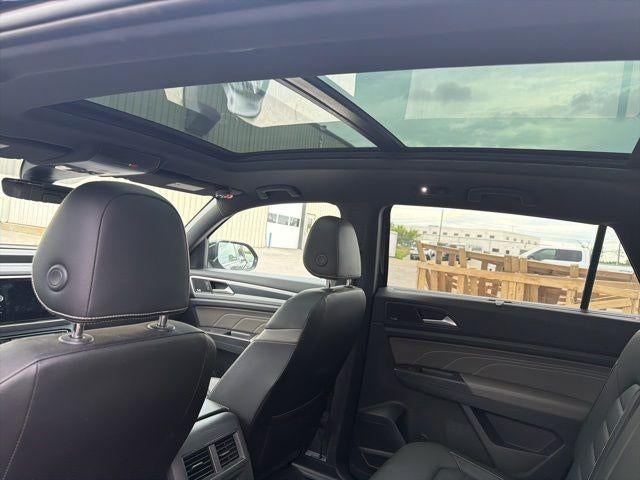 2022 Volkswagen Atlas Cross Sport 3.6L V6 SEL Premium R-Line 4MOTION