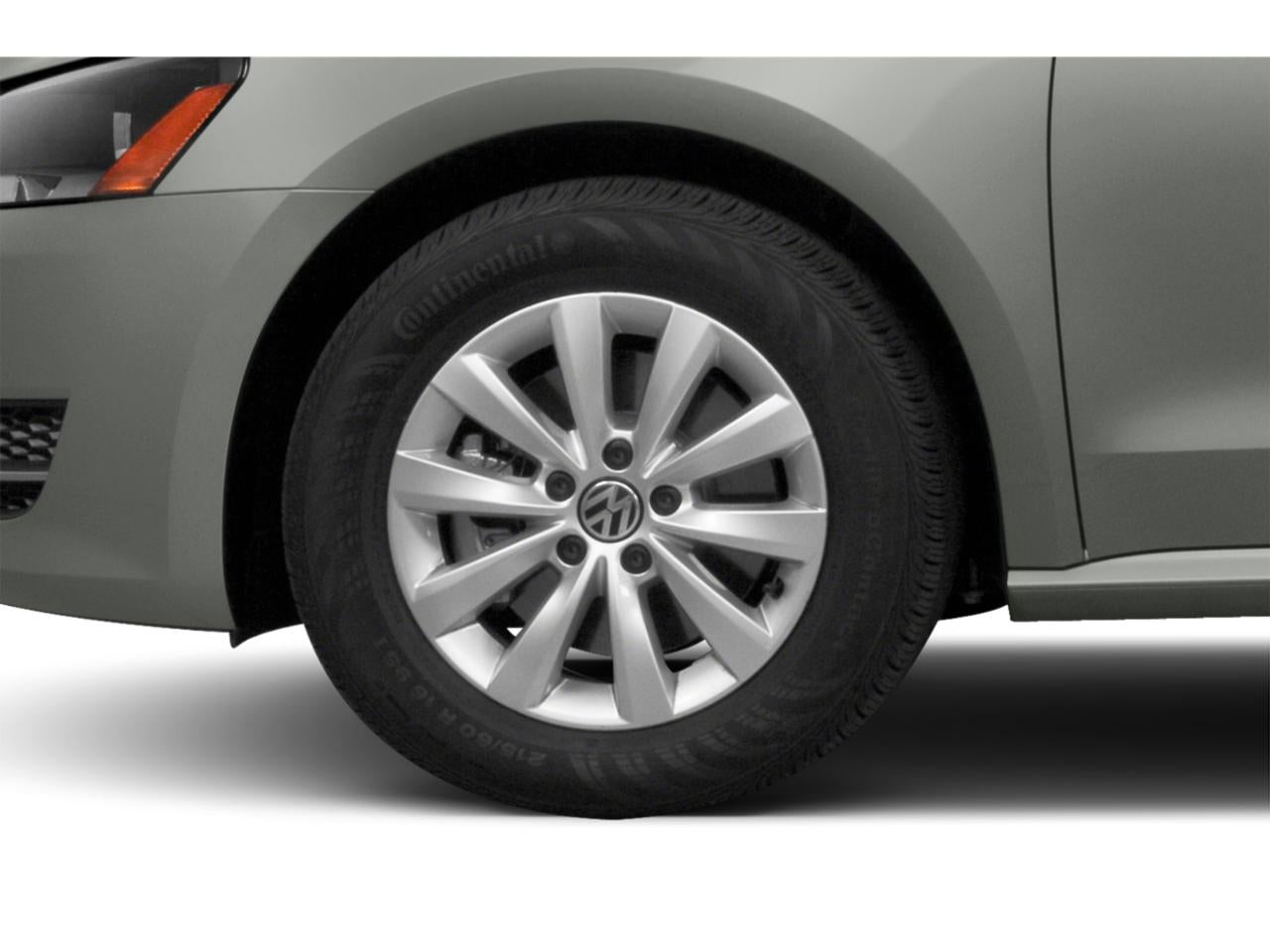 2015 Volkswagen Passat 4dr Sdn 1.8T Auto Limited Edition PZEV