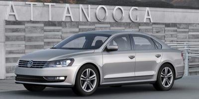 2014 Volkswagen Passat 4dr Sdn 1.8T Manual SE PZEV