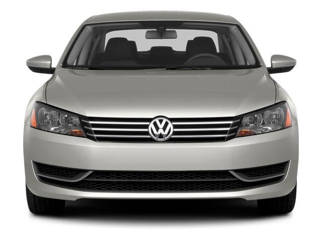 2014 Volkswagen Passat 4dr Sdn 1.8T Manual SE PZEV
